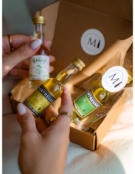 Coffret Découverte des Alpes – Chartreuse Jaune, Chartreuse Verte et Génépi – 40 à 55 % vol. – 3 × 3 cl | Mignonettes